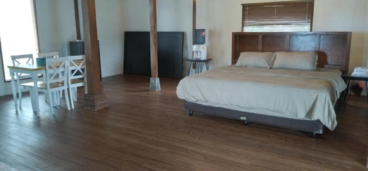 Joglo Kumpul Resort Cangkiran エクステリア 写真