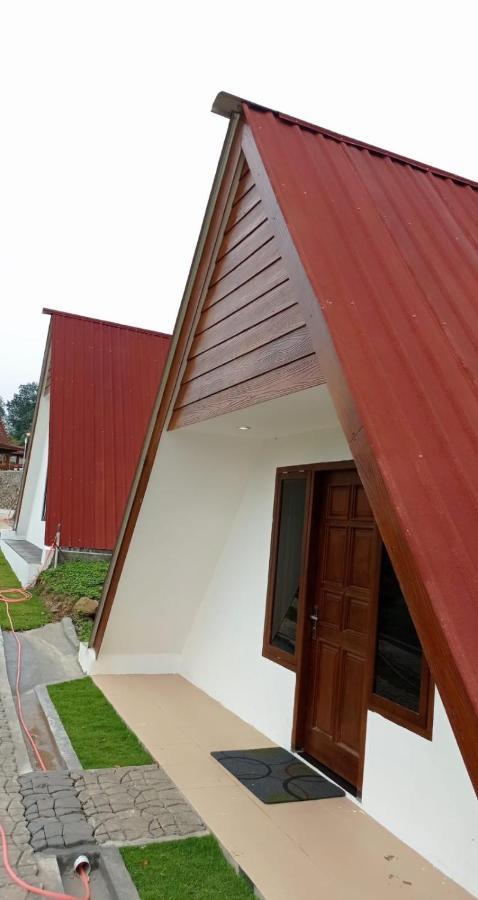 Joglo Kumpul Resort Cangkiran エクステリア 写真